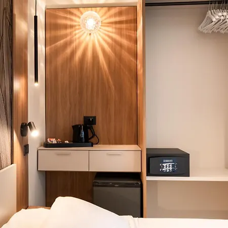 Continental B&B City Hotel 4* Бибионе