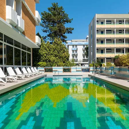 Szálloda Continental 4*
