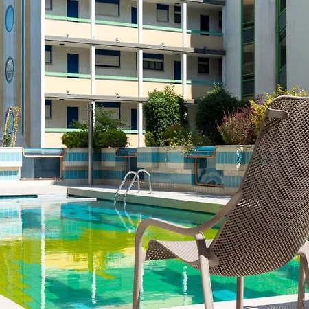 Continental B&B City Hotel Отель