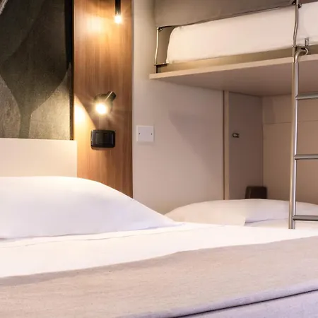 Отель Continental B&B City Hotel Бибионе