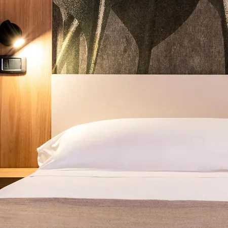 Continental B&B City Hotel Hotell