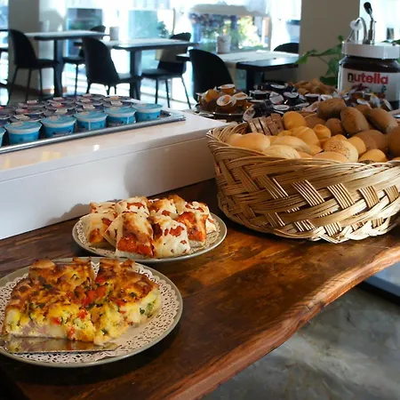 Hotell Continental B&B City Hotel 4*