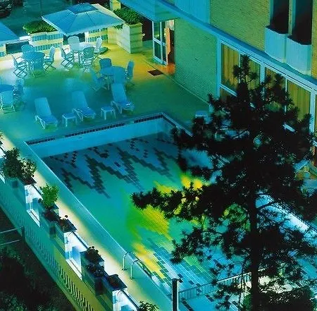 Hotell Continental B&B City Hotel Bibione